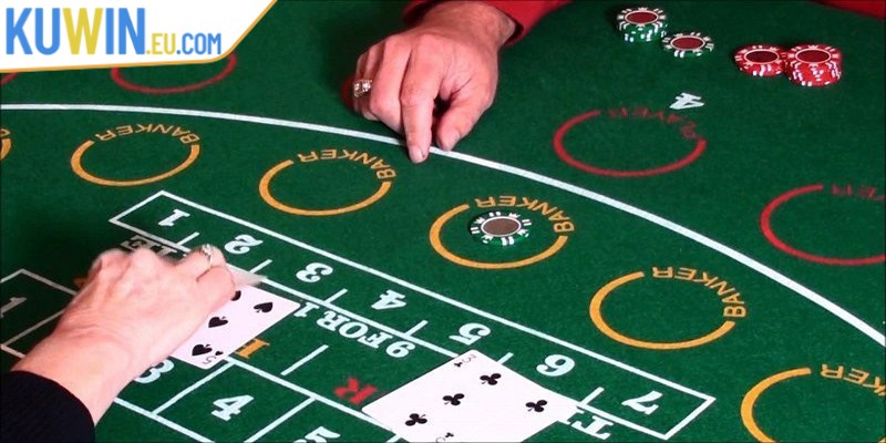 Quy luật rút lá bài thứ 3 là điều mà mọi bet thủ cần quan tâm