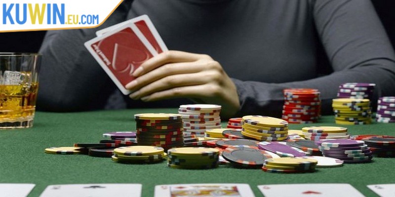 Không nên đặt cược quá lớn vào một ván bài Liêng trực tuyến